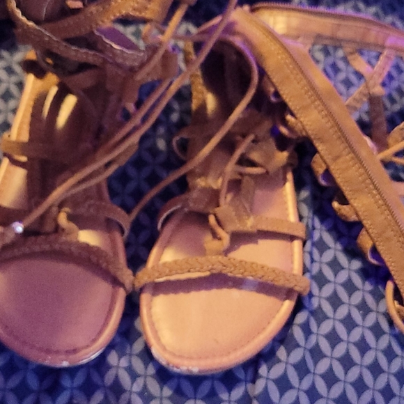 Sandals - Picture 2 of 2